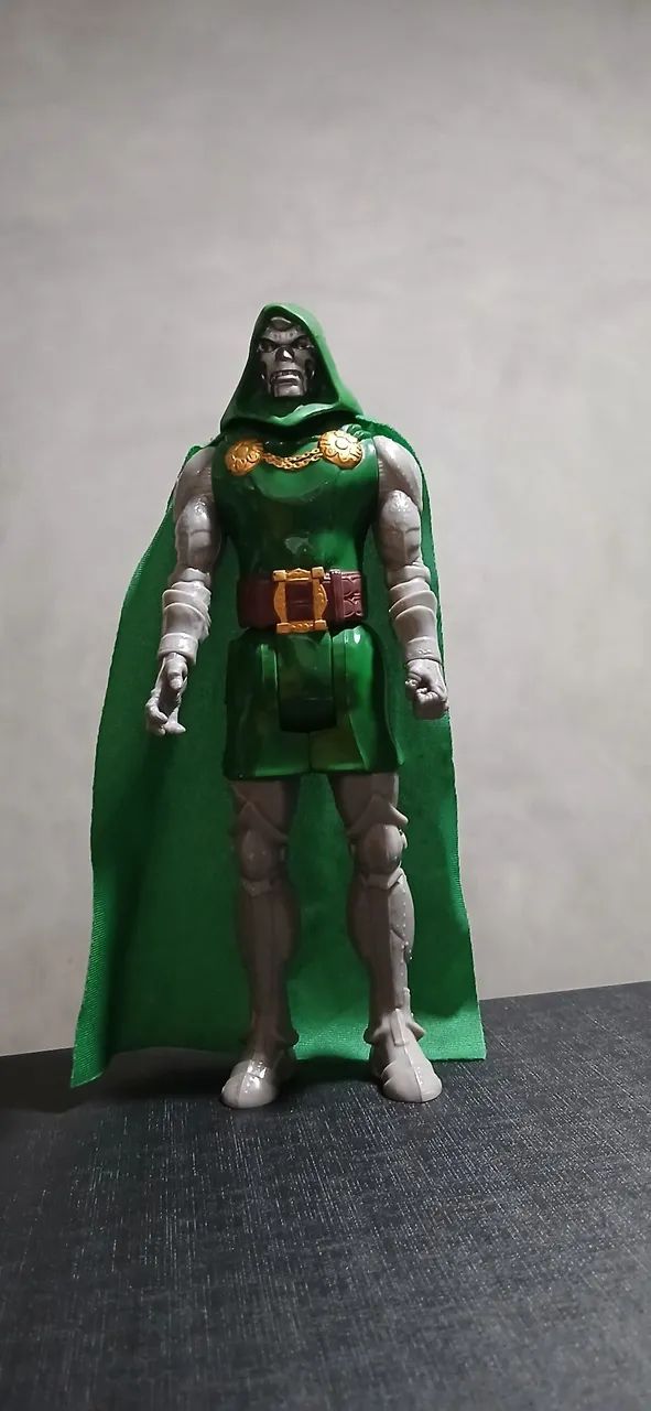 Boneco Dr Destino 30cm - marvel - Foto 2