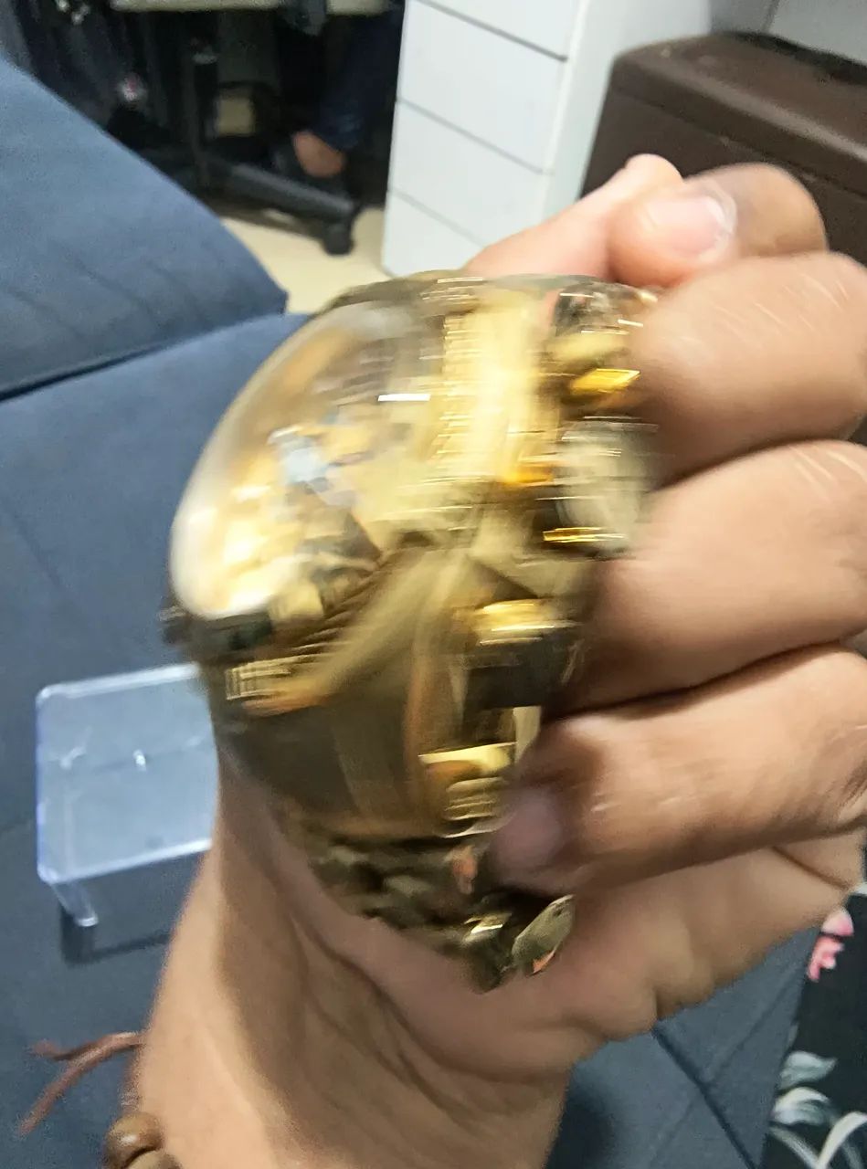 Rel ógio invicta reserva dourado - Foto 2