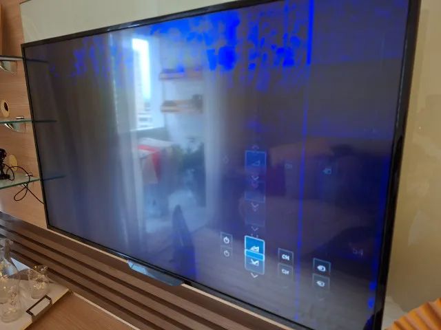 TV PHILIPS 43 - COM DEFEITO - Leia descrição - Foto 2