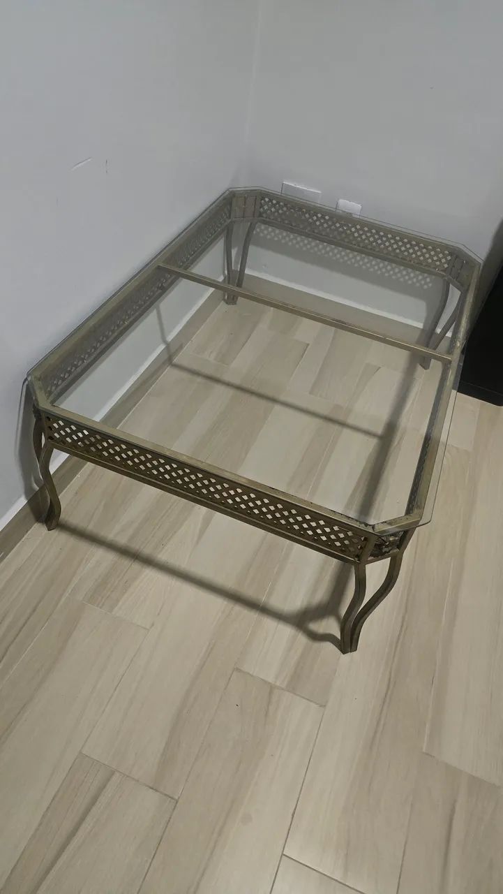 Vende-se Mesa de Centro 