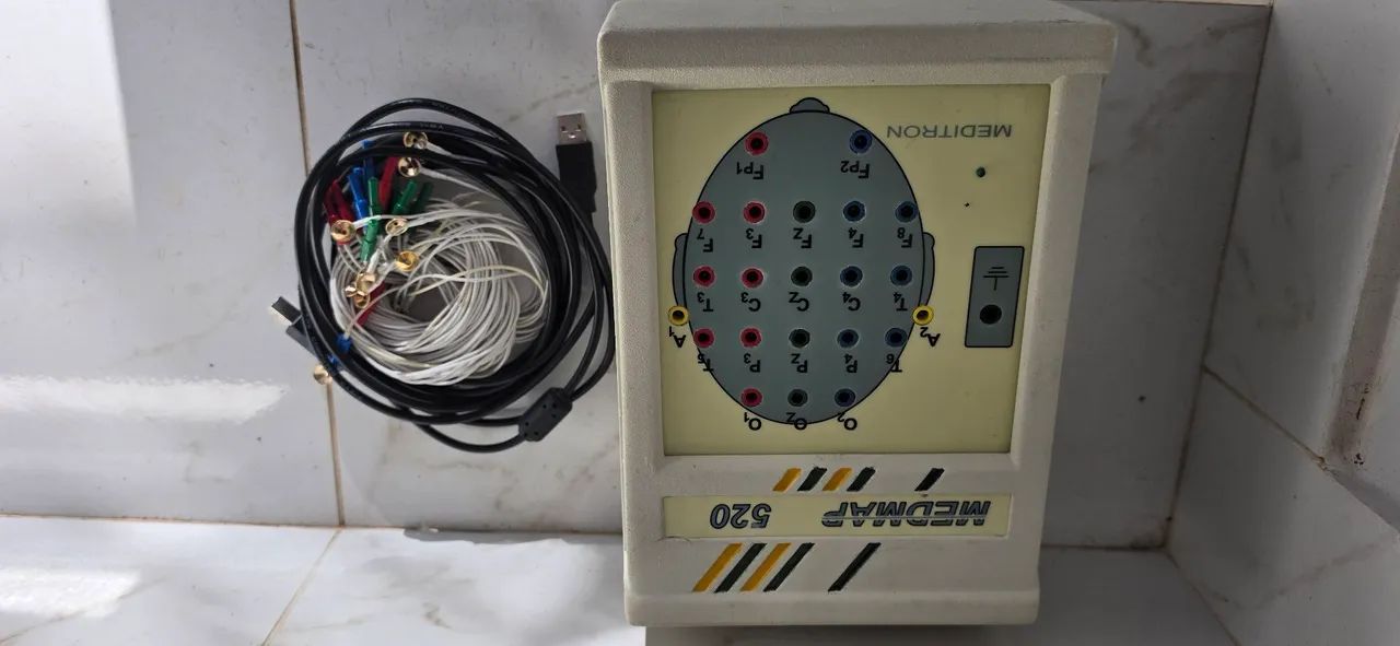 EEG ELETROENCEFALOGRAMA MEDTRON 520 - Foto 2