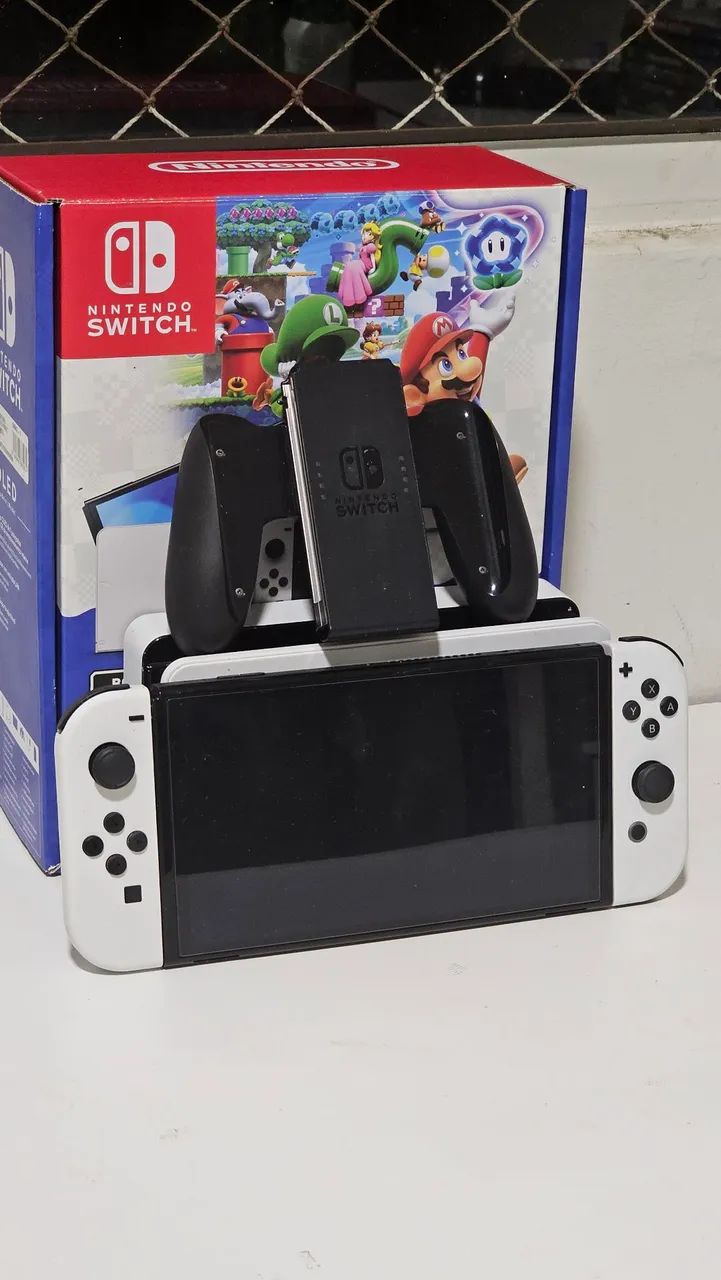 Nintendo Switch OLED - Impecável