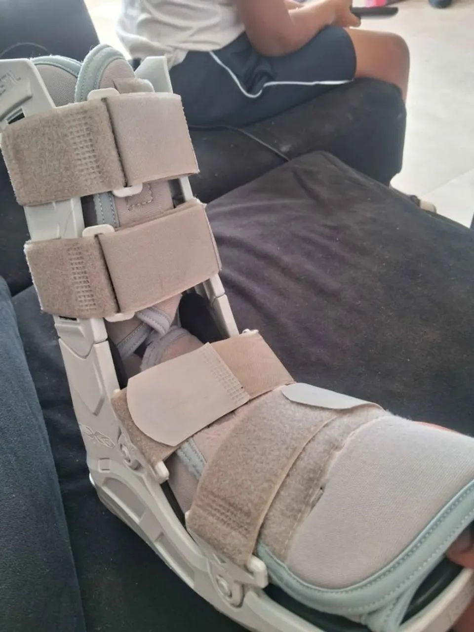 Bota Imobilizadora Cano Médio - Foto 3