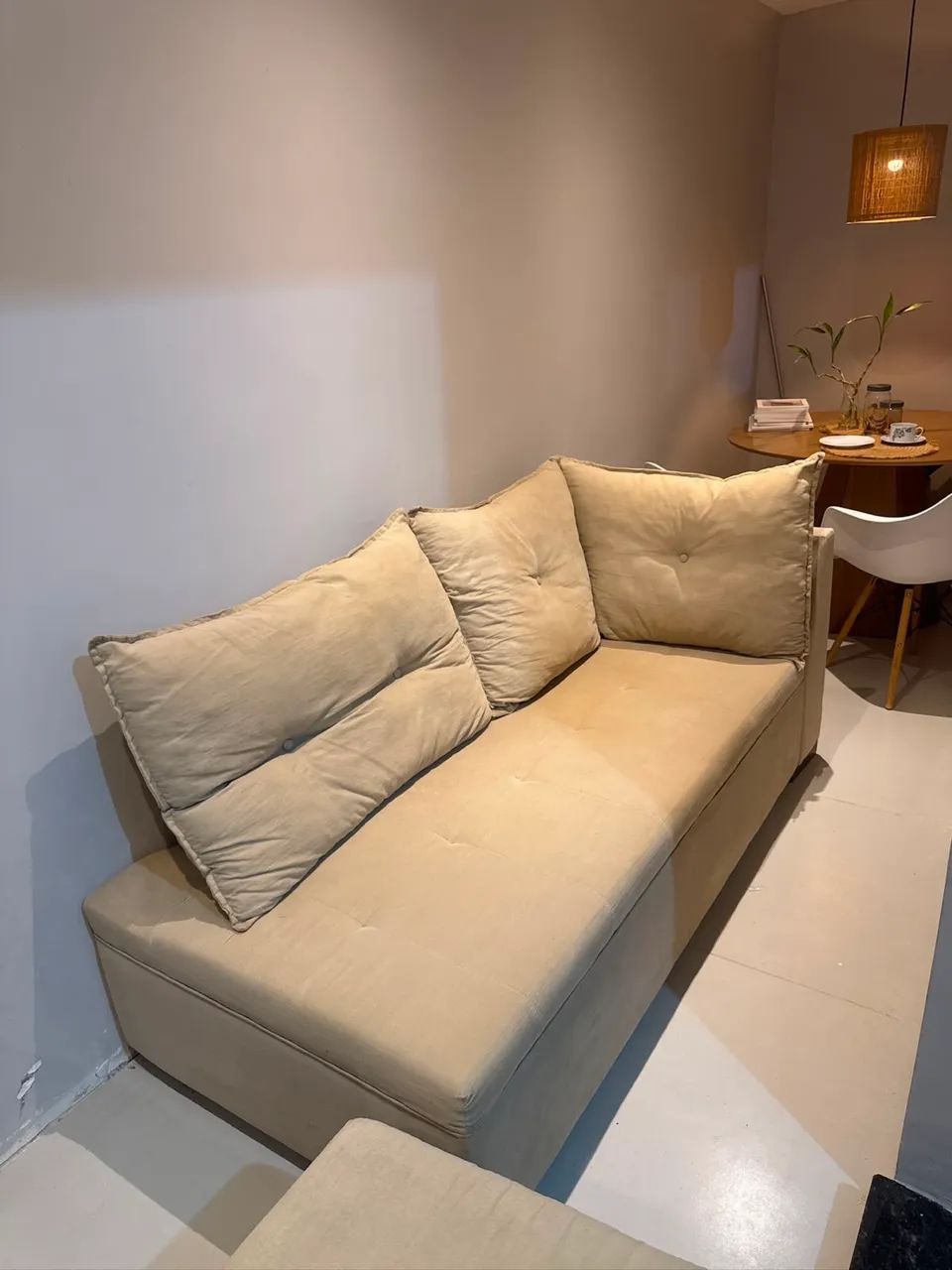 Vendo sofá 1.800 já lavado, passo cartão, retirar no local. - Foto 3
