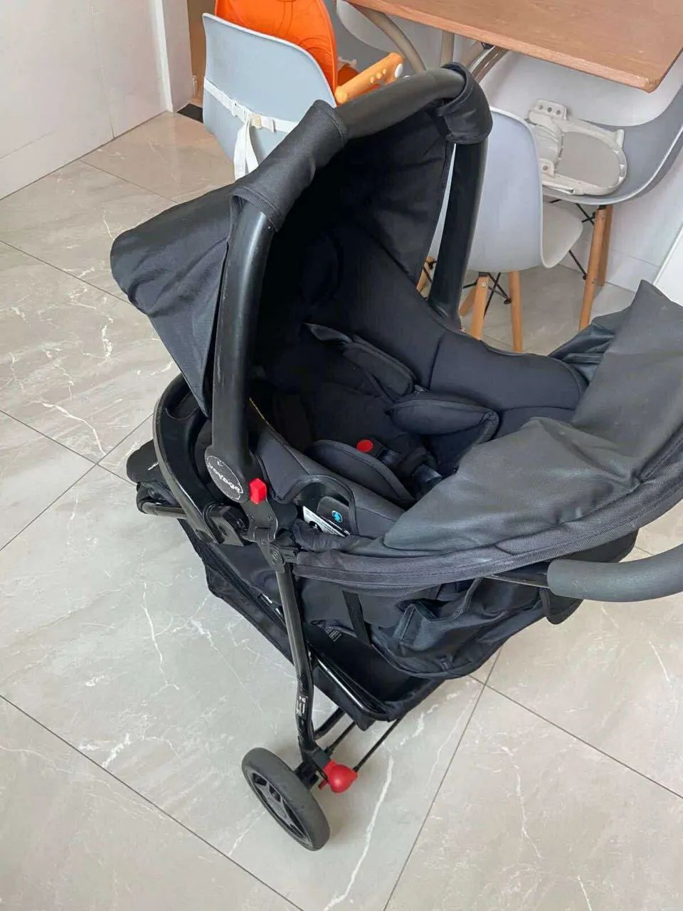 KIT CARRINHO + BEBÊ-CONFORTO VOYAGE - Foto 2