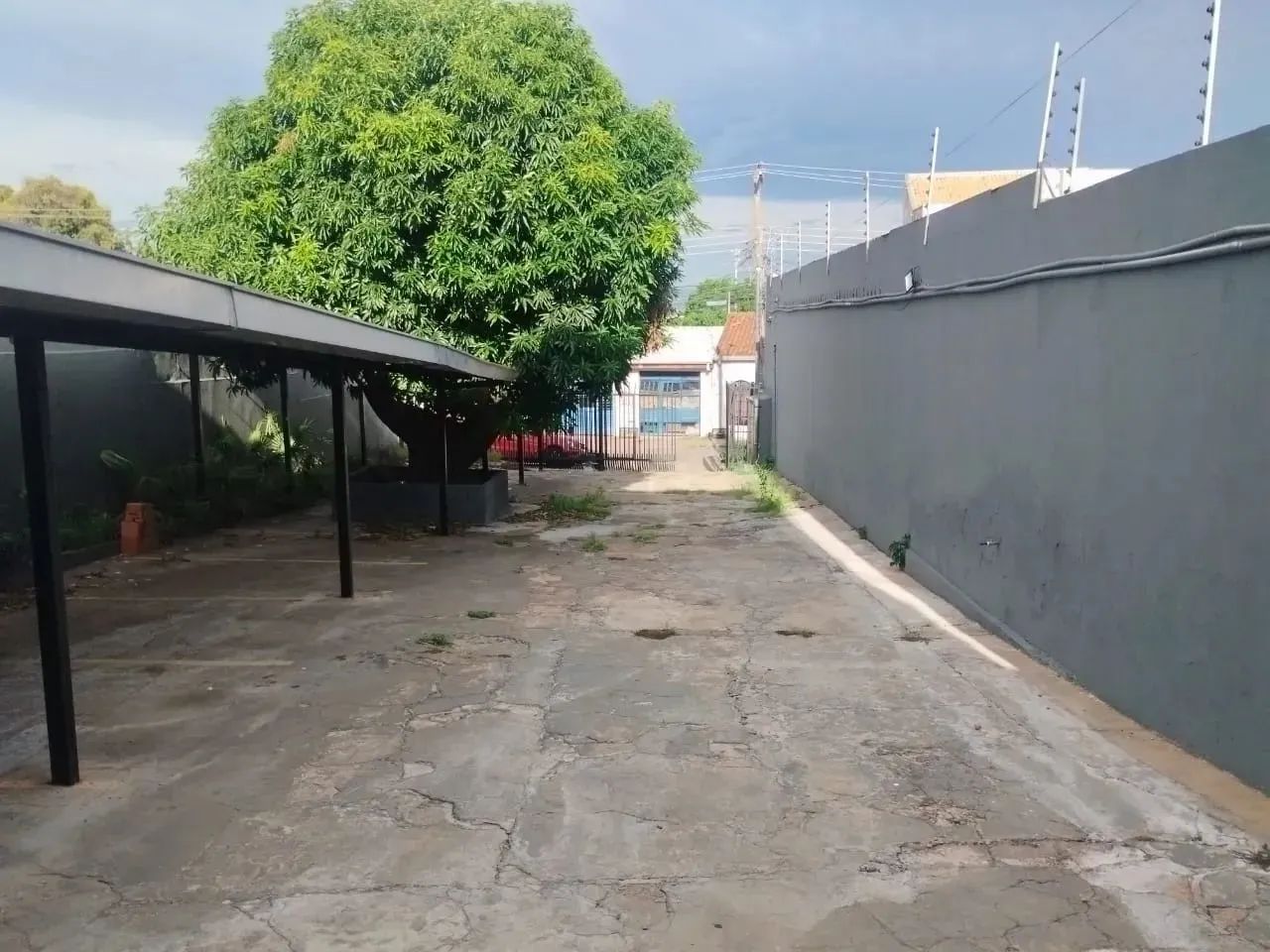prádio comercial paralelo  com coronel escolstico