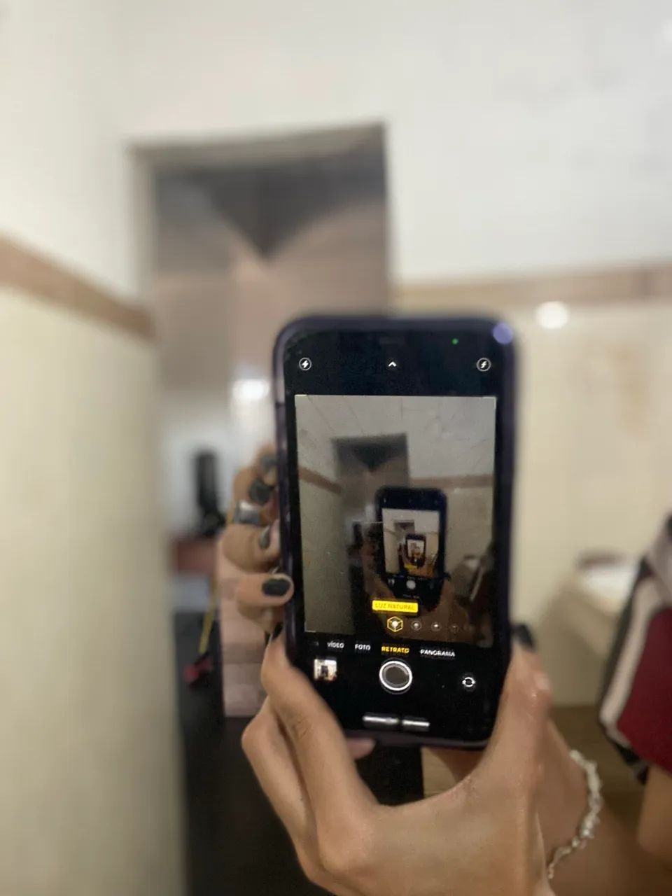 IPHONE 11 64GB, USADO EM ESTADO BOM - Foto 2