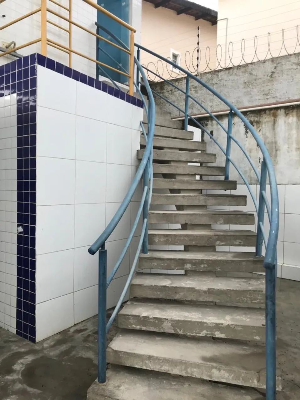 ALUGO / VENDO GALPÃO COMERCIAL  - Foto 4