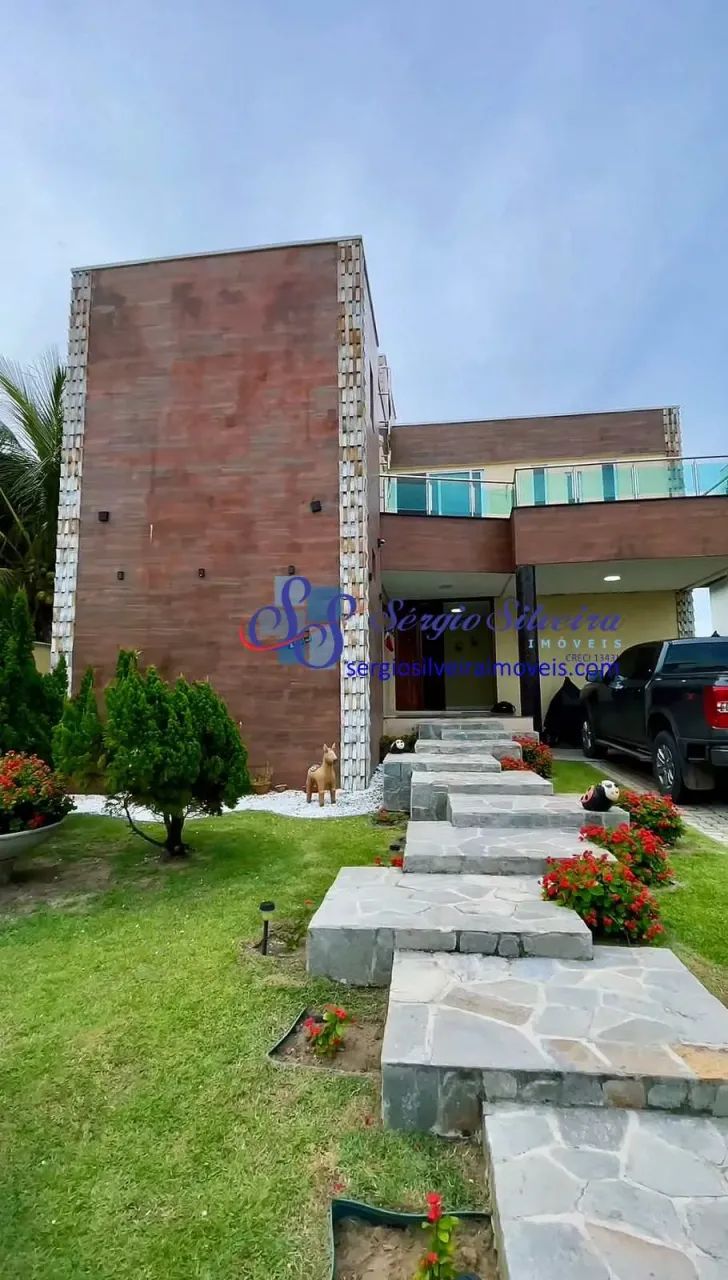 Belíssima casa com 5 suítes no Alphaville Fortaleza!