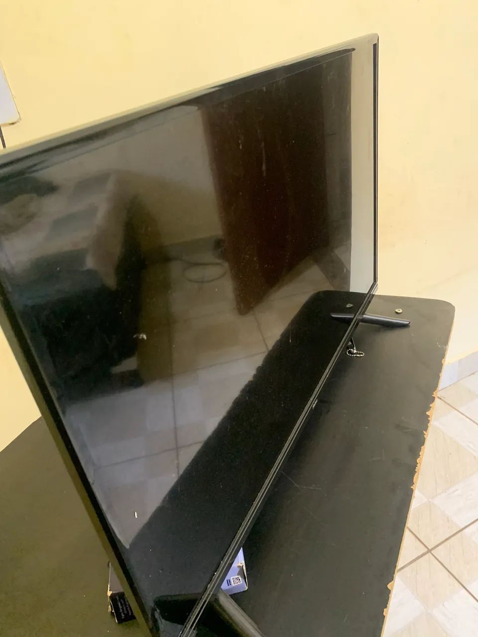 TV 24 POLEGADAS COM YOUTUBE E NETFLIX - Foto 3