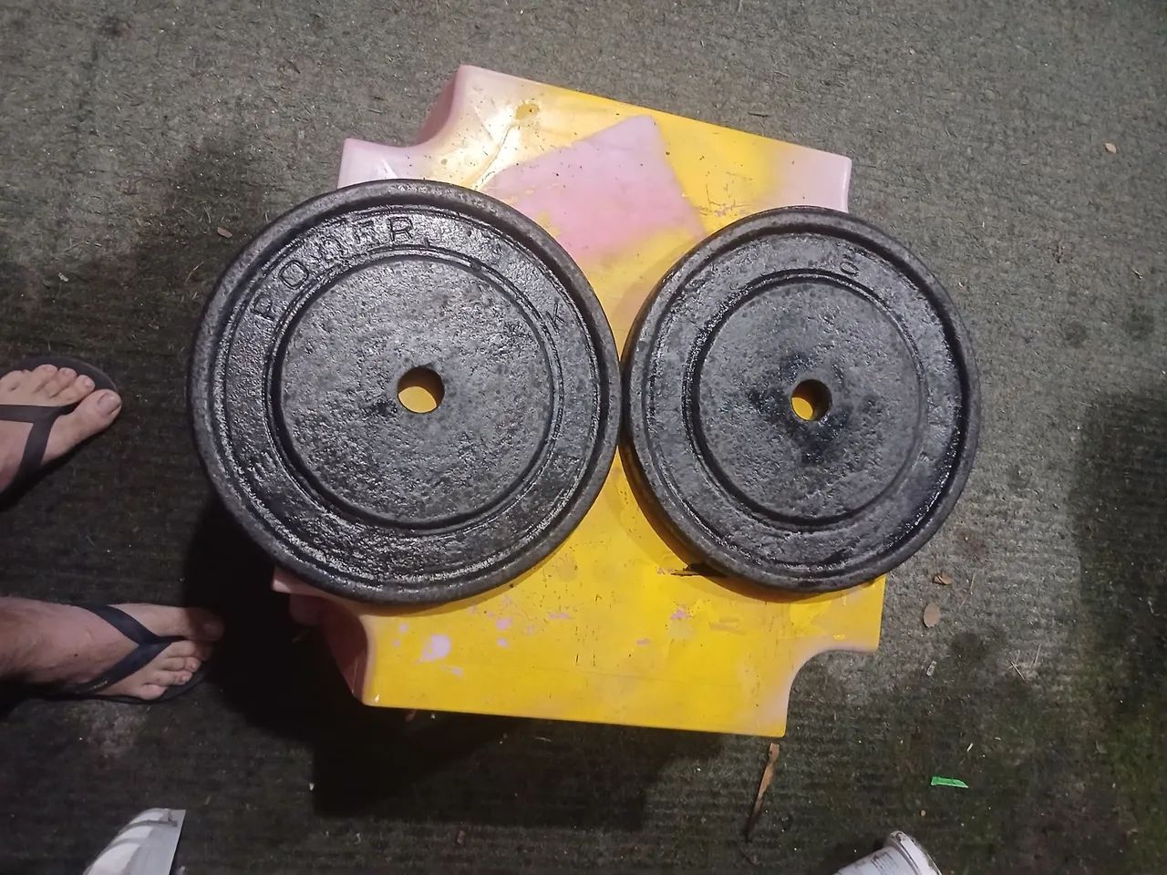 Par de anilhas de 10 kg - Foto 5