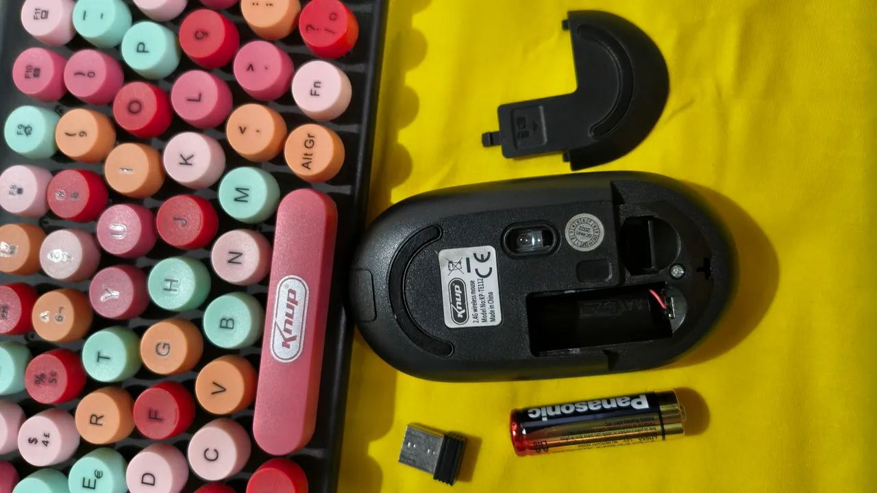 Teclado e mouse portátil colorido knup - Foto 3