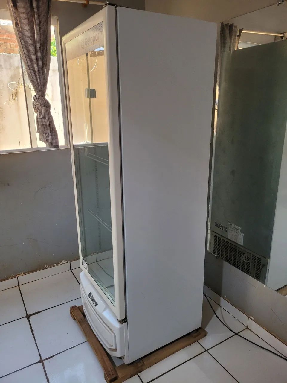 Vende-se Freezer marca Gelopar - Foto 2