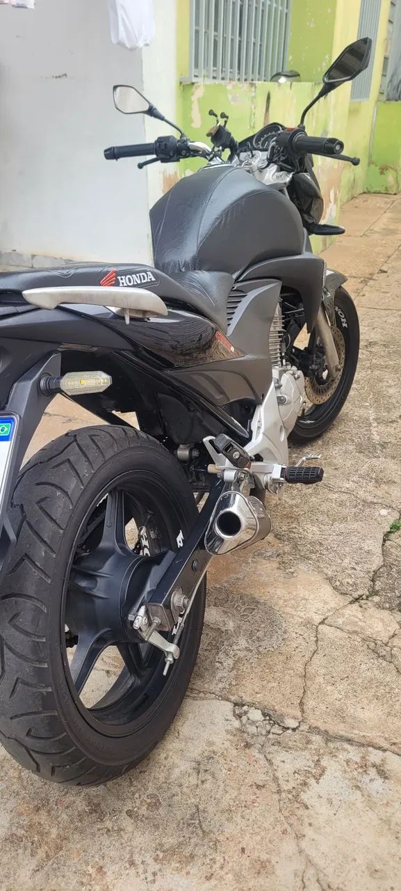 cb 300