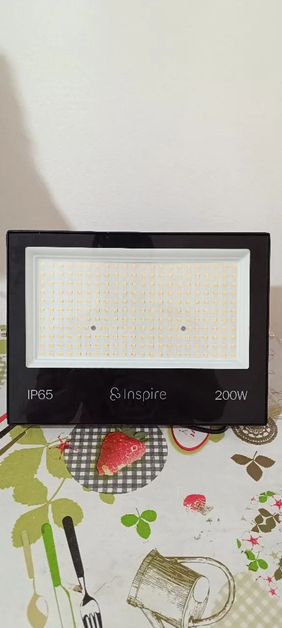 Refletor de led inspire 200w Luz amarela  - Foto 2