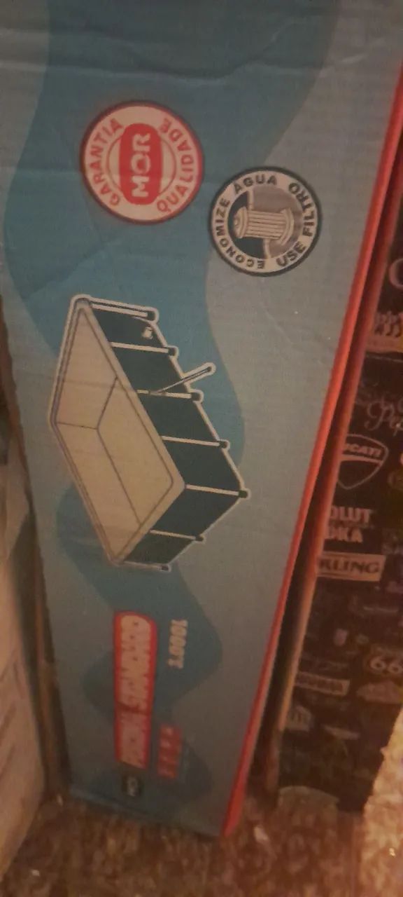 Vendo piscina semi nova