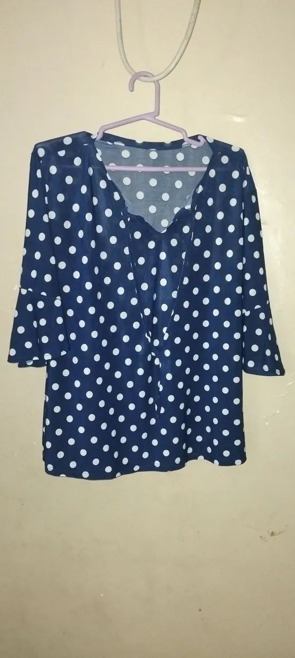 desapego de roupas semi-novas  - Foto 3