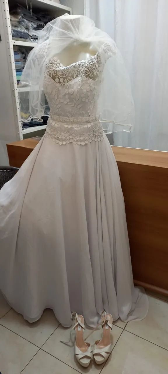 Vestido de Noiva -Tamanho 38 - Foto 3