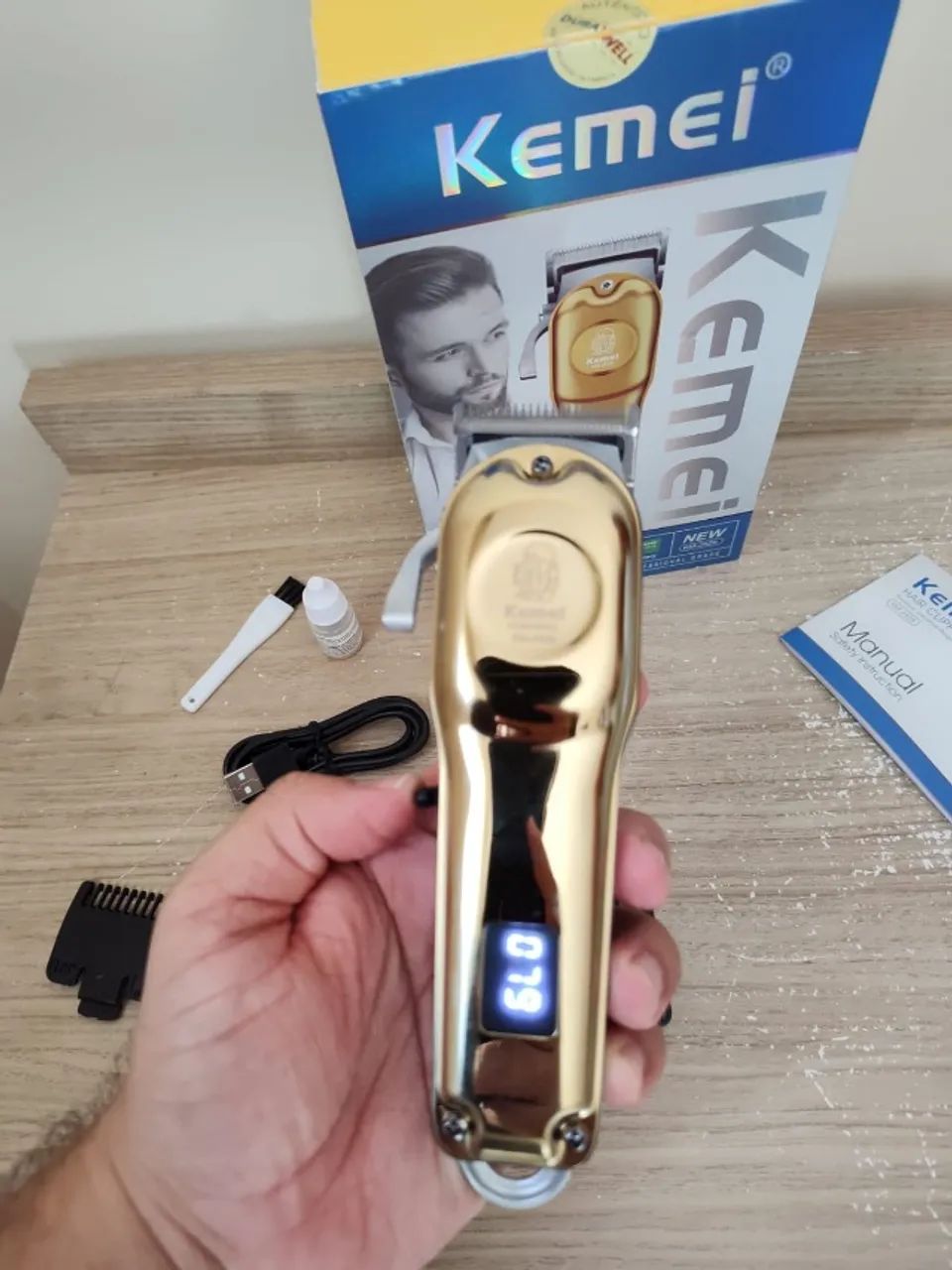 Máquina De Cortar Cabelo Sem Fio Kemei  - Foto 4