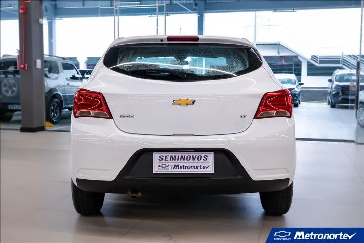 Chevrolet Onix Hatch LT 1.0 8V Flex Mec. 4P 2019 - Foto 3