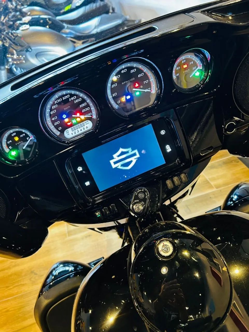 ULTRA GLIDE LIMIT 2024 - Foto 3