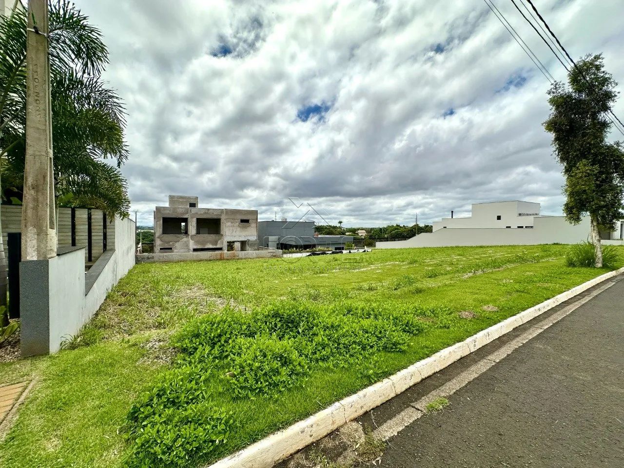 Morada do Engenho, 530 m² (17 m de testada) - Foto 2