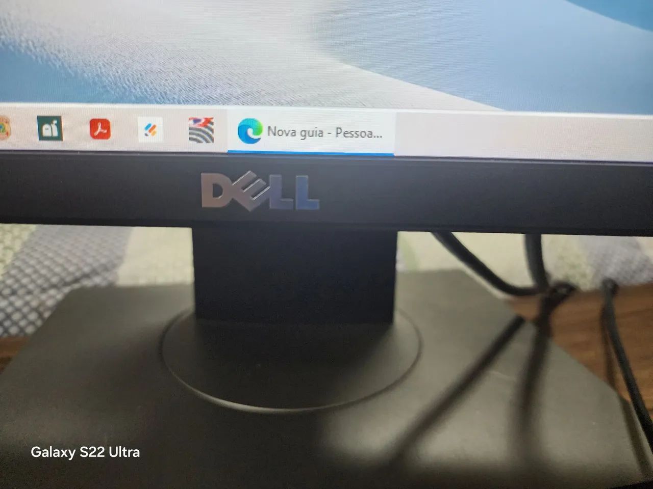 Monitor  dell com suporte articulado - Foto 5