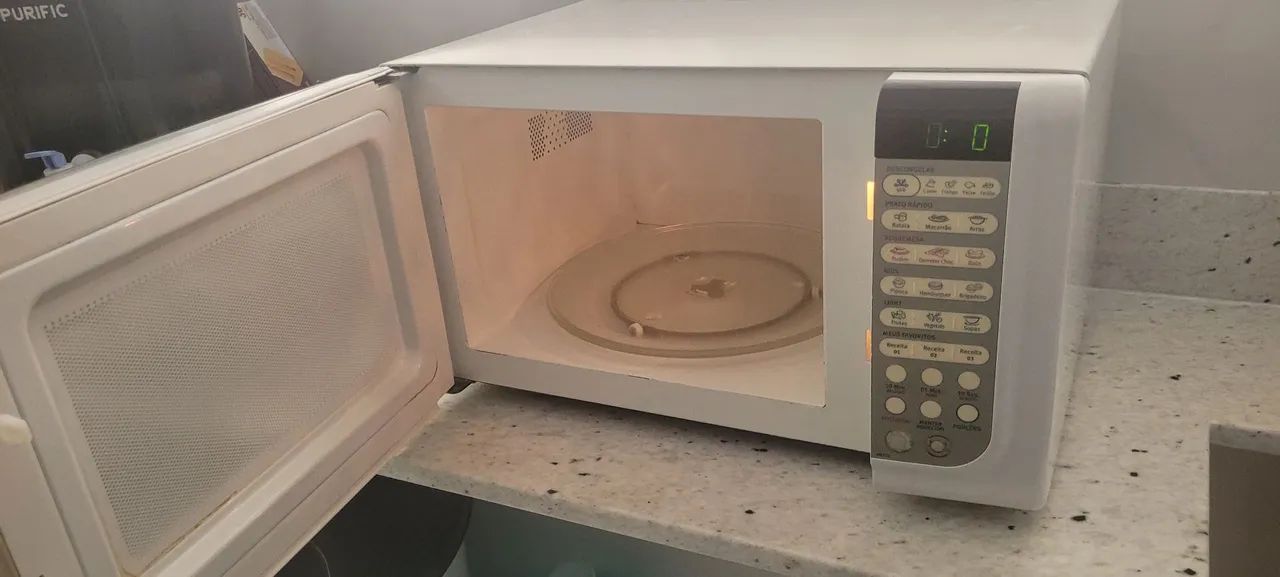 Micro-ondas Electrolux 23l funcionando perfeitamente - Foto 2