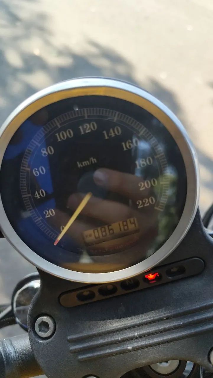 Harley 883 Iron - Foto 3