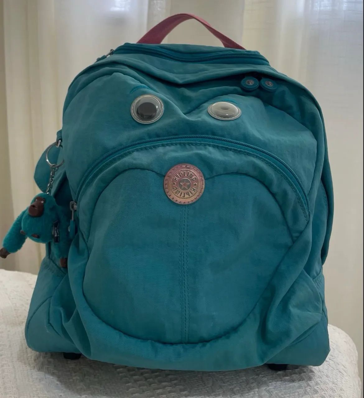 Mochila escolar com rodinhas Kipling original azul Tiffany  - Foto 3