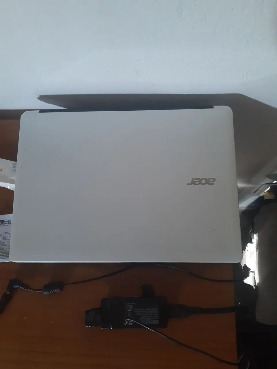 Notebook Acer aspire E5 471 mancha tela  - Foto 4