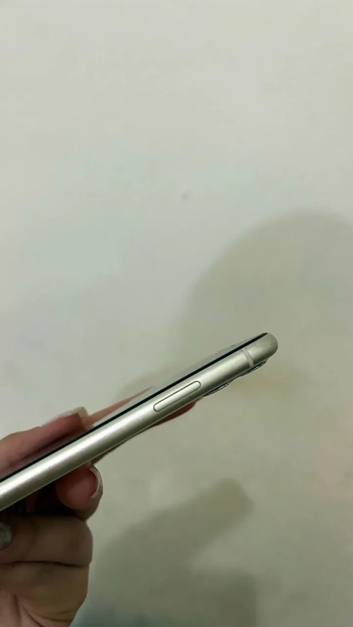 iPhone 11 64GB - Excelente estado - Foto 2