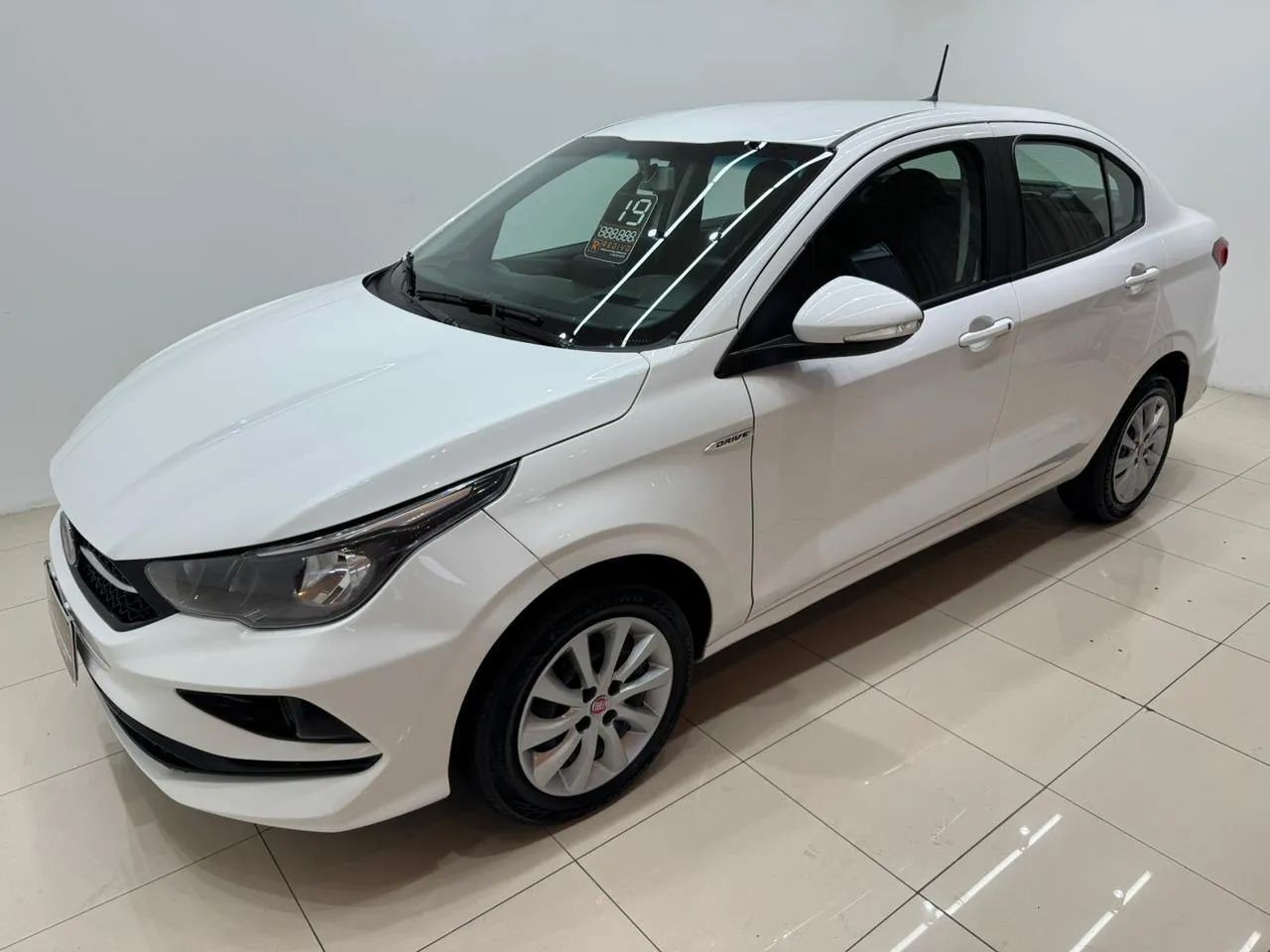 Fiat Cronos Drive 1.8 16V Flex AUT 2019 - Foto 2