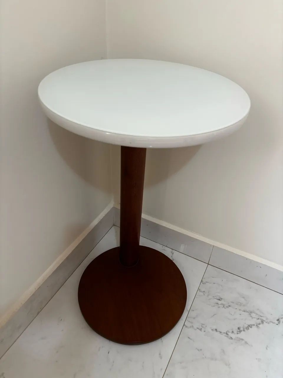 Mesa de canto - Tampo de vidro - Foto 3