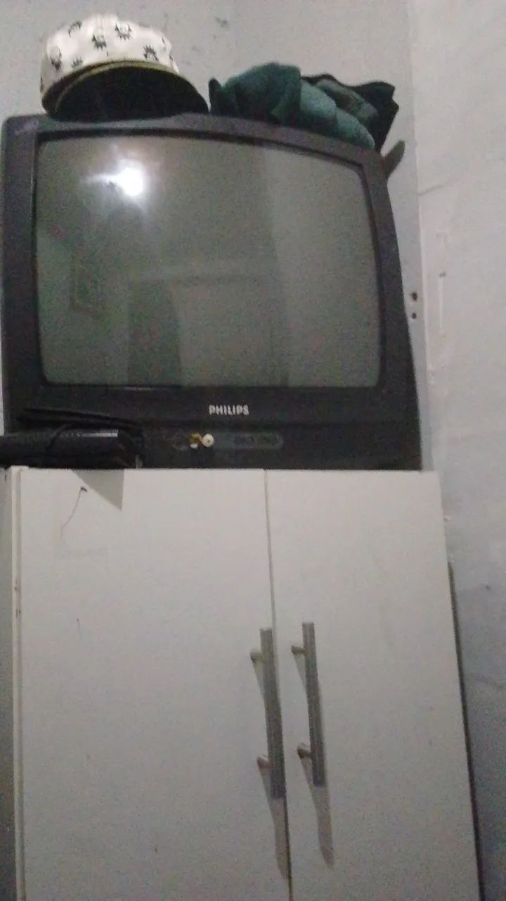 Tv Philips 21polegadas funcionando perfeitamente com conversor e antena digital 