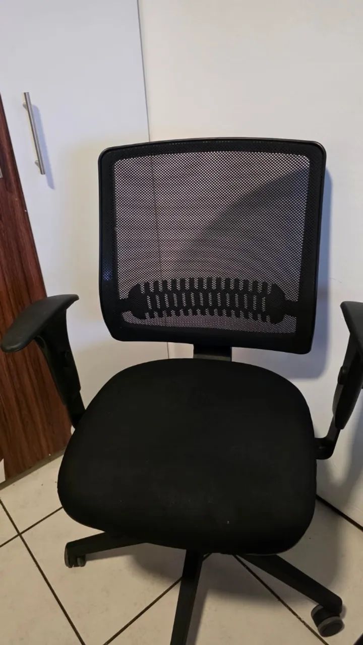 Cadeira de escritório UNI Flexform