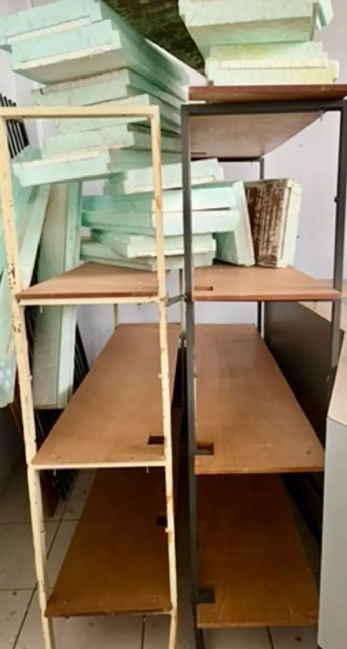 Prateleiras usadas  - Foto 2