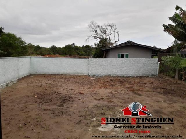 Casa novinha na Praia! Terreno todo murado, amplo espaço nos fundos - Foto 15