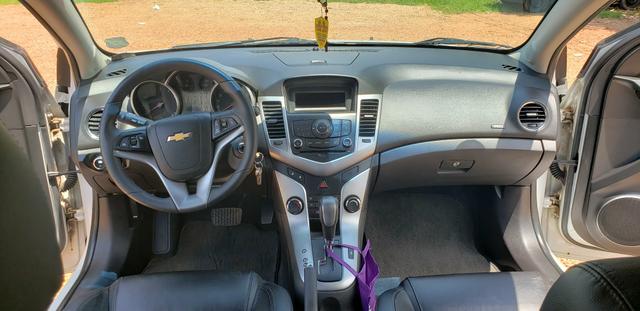 Cruze Sedã LT (automático) - Foto 9