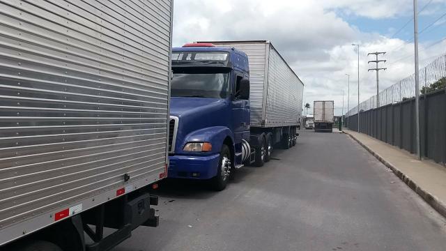 Volvo NH 380 2001 - Foto 4