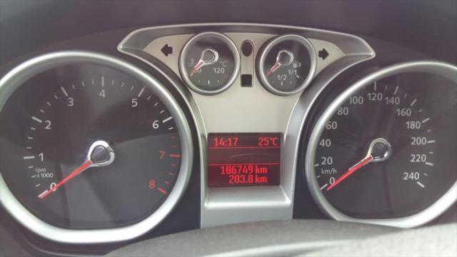 FORD FOCUS 2.0 GLX 16V GASOLINA 4P MANUAL - Foto 8