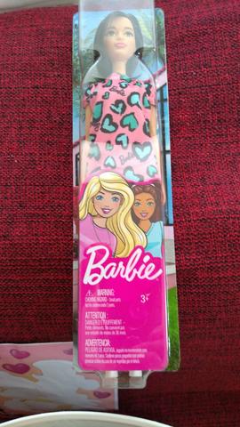 Cesta de brinquedos para meninas