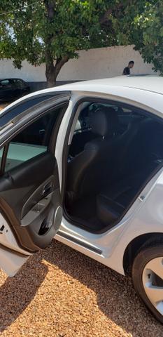 Cruze Sedã LT (automático) - Foto 12
