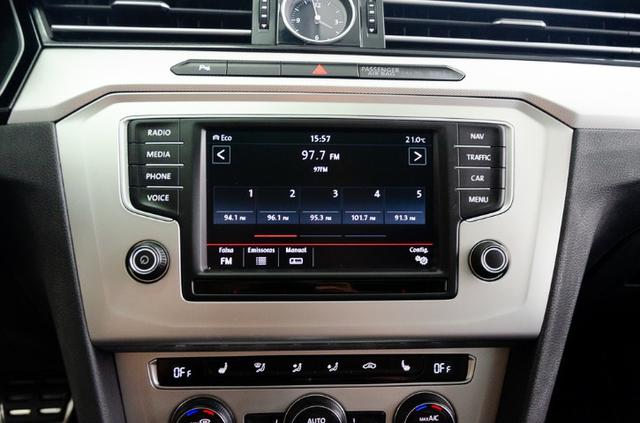 Passat Comfortiline 2.0 tsi com teto Solar bx km 43.000 - Foto 18