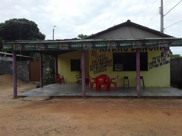 Casa com Ponto comercial. Município CANTÁ
