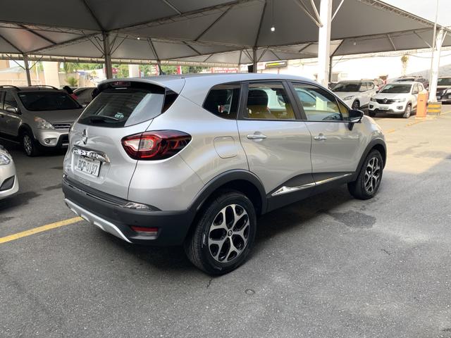 Captur Intense 1.6 16V Flex automática - Foto 13