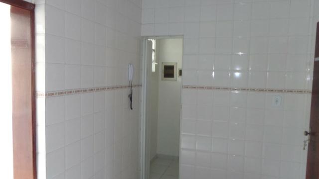 Excelente apartamento de frente, muito ensolarado, 3 quartos - Foto 10