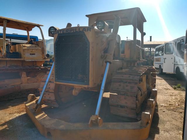 Trator de esteira D6D