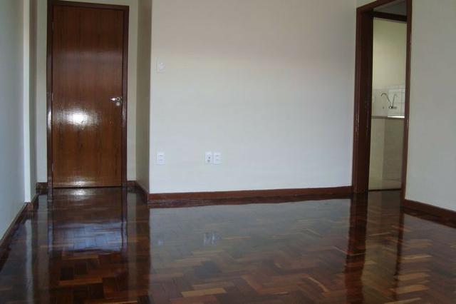 Apartamento na esquina do Calçadão - Foto 4