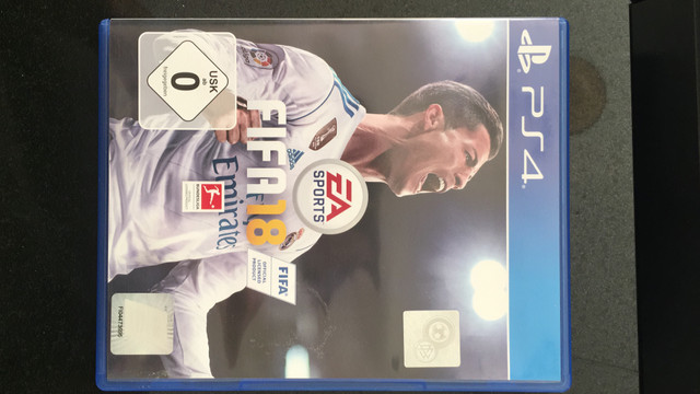 Playstation 4 + 2 CONTROLES + 7 JOGOS - Foto 2